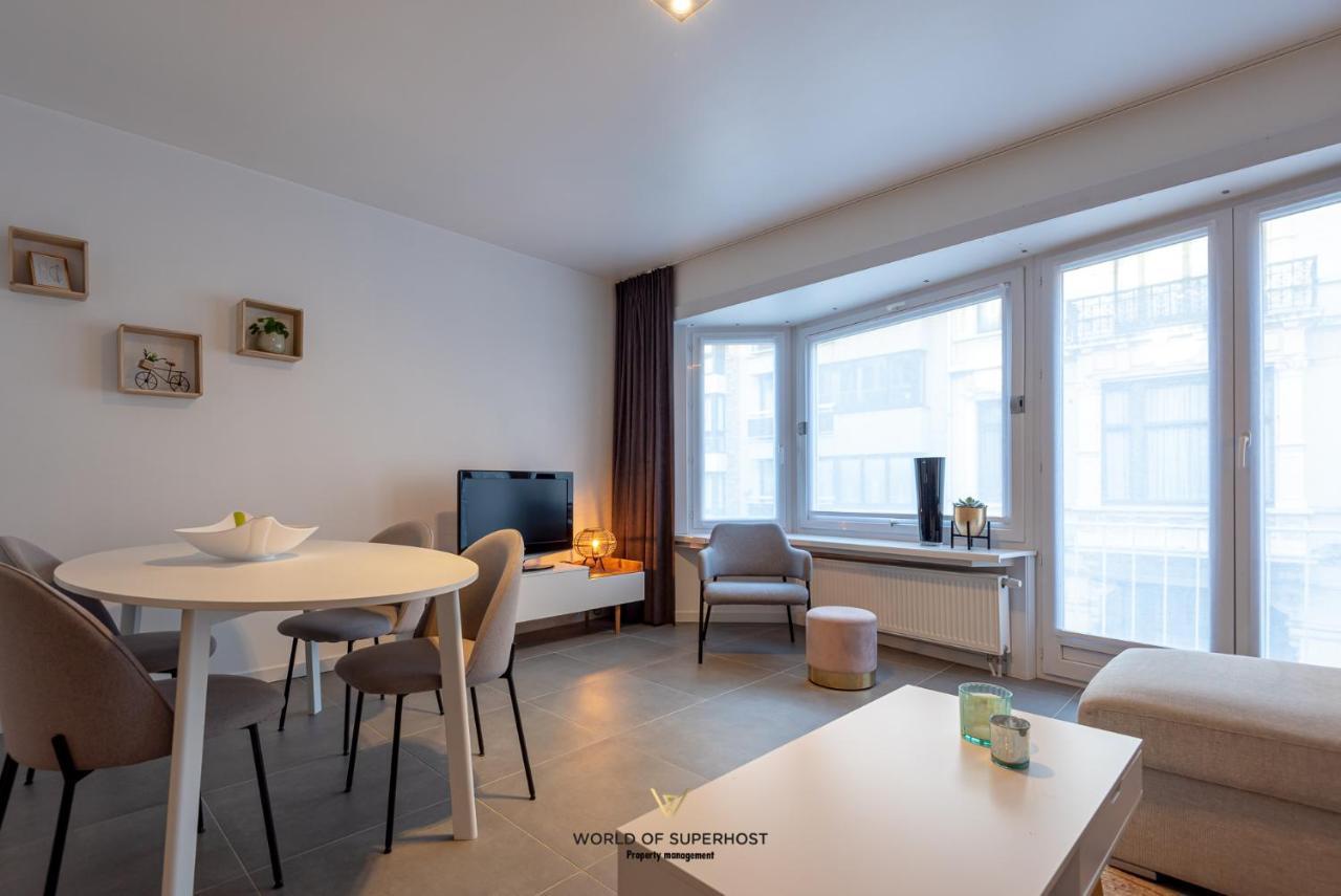 Spacious Apartment Closeby The Sea Up To 6 People! Остенде Екстериор снимка