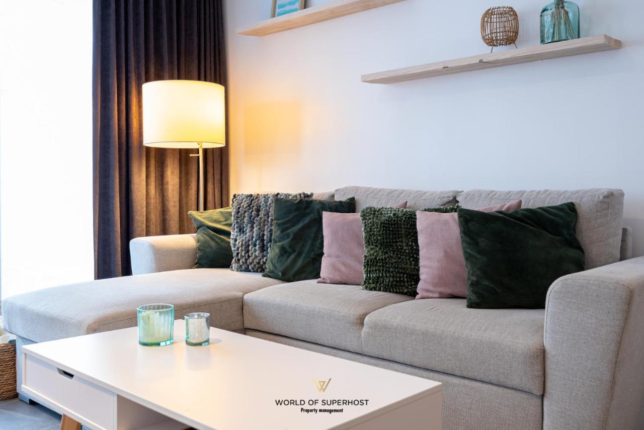 Spacious Apartment Closeby The Sea Up To 6 People! Остенде Екстериор снимка